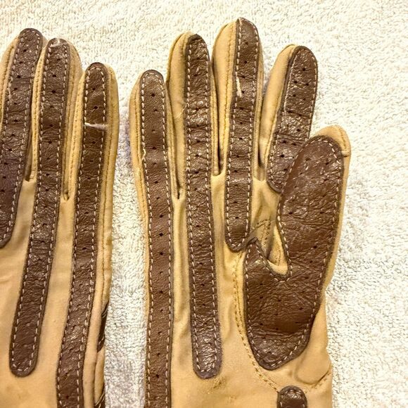 Vintage Isotoner ARIS Women Gloves Tan Leather Trimmings One Size Nylon Driving - Picture 4 of 9